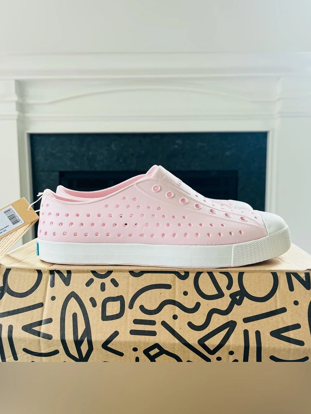 Sz J5 NATIVE Slip On Shoes Jefferson Rose Pink/Shell White Junior 5 (women 7)